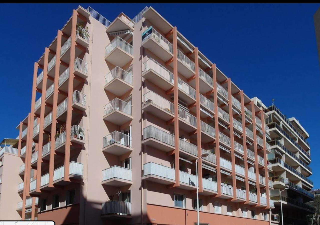 Spacious Apartment In The Heart Of Juan Les Pins ! Exterior foto